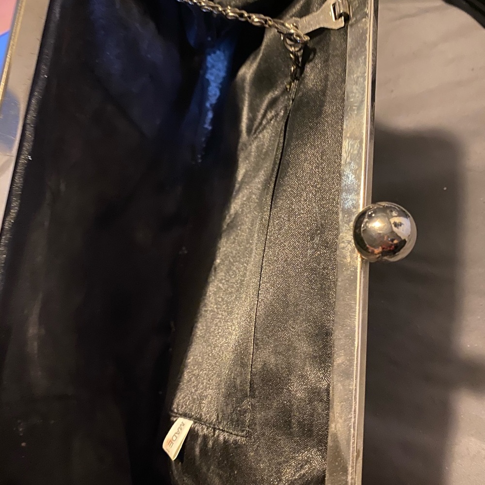 Vintage purses - Picture 4 of 4